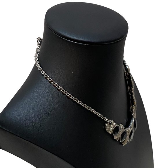 Authentic Vintage Women's Trafari Necklace.  Necklace is Marked - Picture 8 of 11